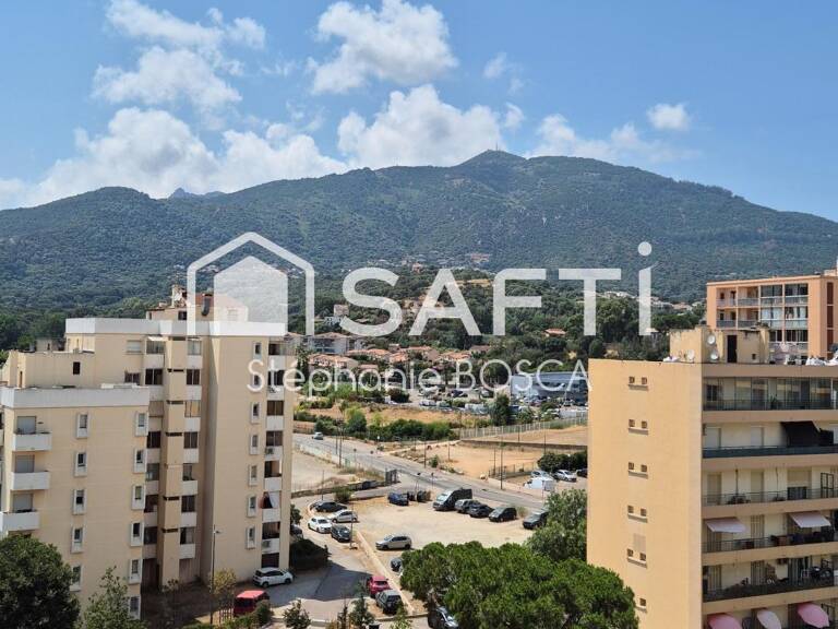 IMMEUBLE ENTIEREMENT RENOVE, ISOLE ET MODERNISE ! — photo 1