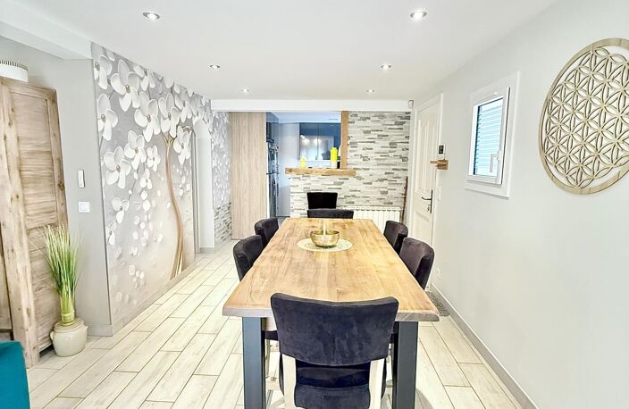 Maison aux prestations haut de gamme avec piscine — photo 3