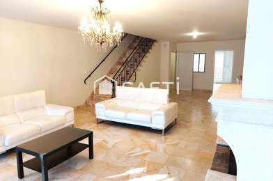 Maison 5 pièces 265900 €