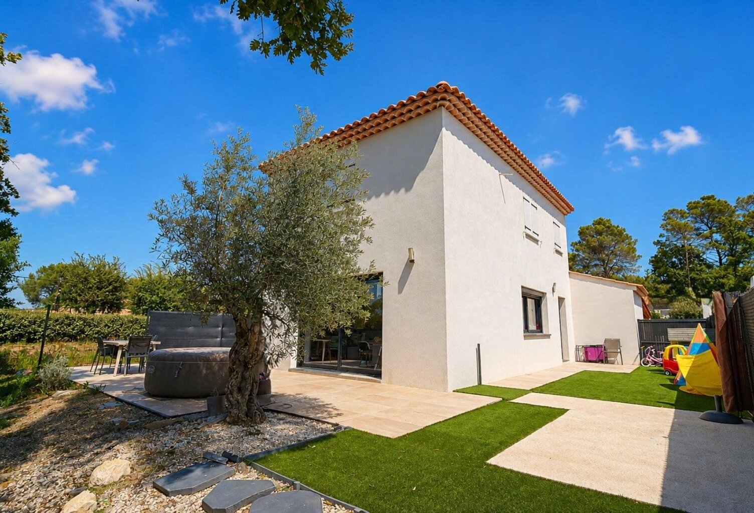 Villa contemporaine de 2020, DPE B — photo 1