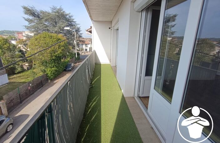✨ À VENDRE – AGEN, PROCHE CENTRE-VILLE ✨ ? Grande maison mitoyenne sur trois niveaux – fort potentiel — photo 3