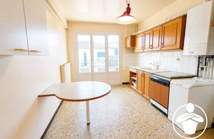✨ À VENDRE – AGEN, PROCHE CENTRE-VILLE ✨ ? Grande maison mitoyenne sur trois niveaux – fort potentiel — photo 4