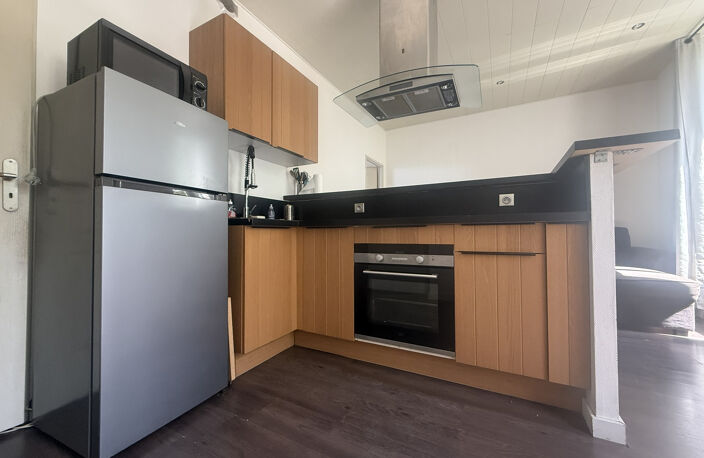 Deux pîèces au premier étage d'une petite copropriété — photo 2
