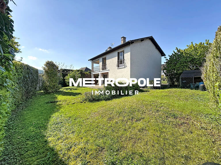 Maison individuelle au calme avec terrain plat, terrasse et — photo 1