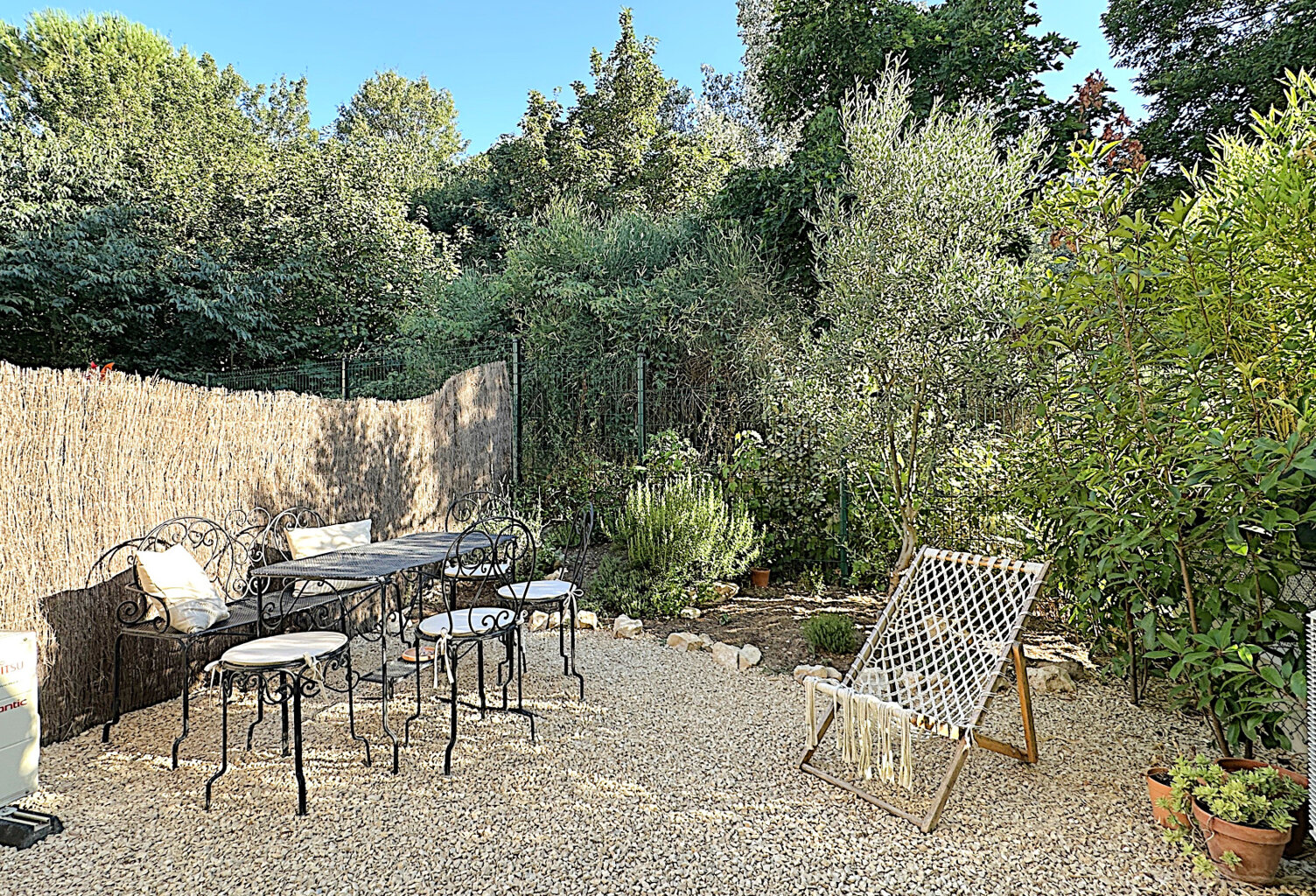 Maison 3 pièces avec jardin et 2 parkings — photo 1