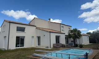 Maison 5 Pièces 166 m² à vendre à Saint-Martin-Lars-en-Sainte-Hermine (85210)