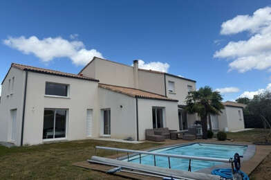 Maison 5 pièces 353600 €