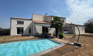 Maison 5 Pièces 166 m² à vendre à Saint-Martin-Lars-en-Sainte-Hermine (85210)