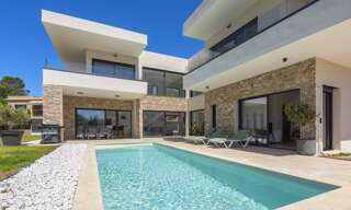 Maison 8 Pièces 235 m² à vendre à Saint-Raphaël (83700)