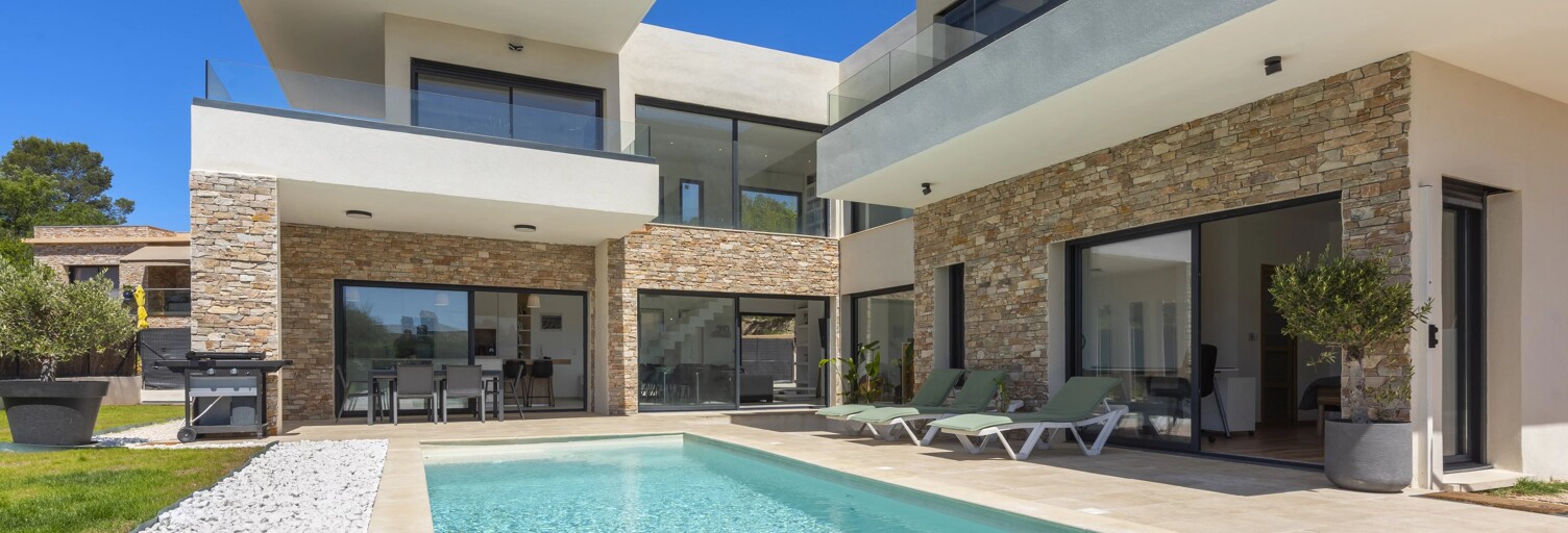 Maison 8 Pièces 235 m² à vendre à Saint-Raphaël (83700)