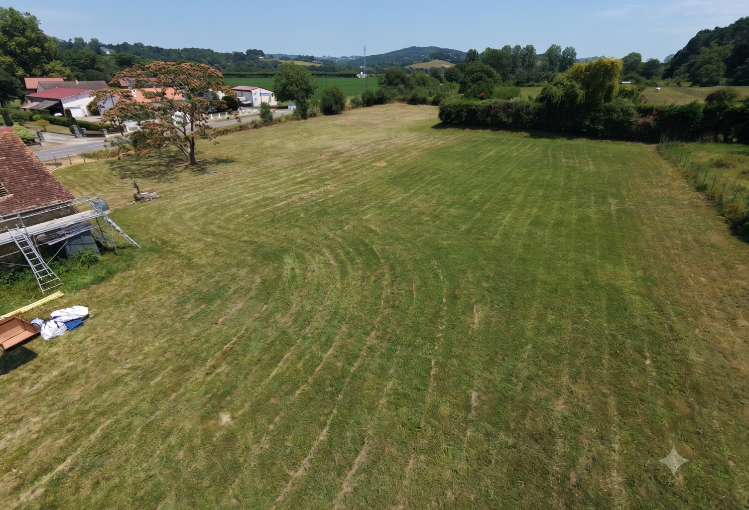 Lou Casau de Peyret : terrain à bâtir de 3 860 m2, 5 min de — photo 1
