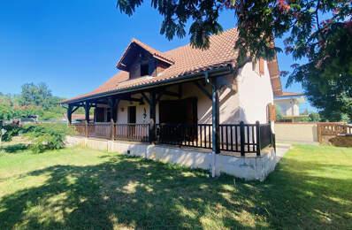 Maison familiale T6 de 169 m² avec 5 chambres et 4 garages - Tournay — photo du bien