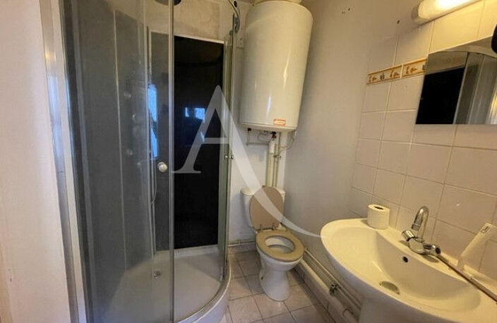 SAINT DENIS DE L'HOTEL — photo 3
