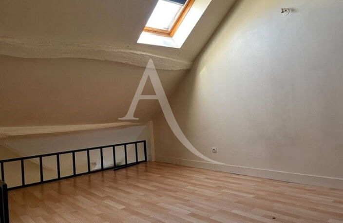 SAINT DENIS DE L'HOTEL — photo 5