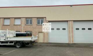 Commerce  120 m² à louer à Chassieu (69680)