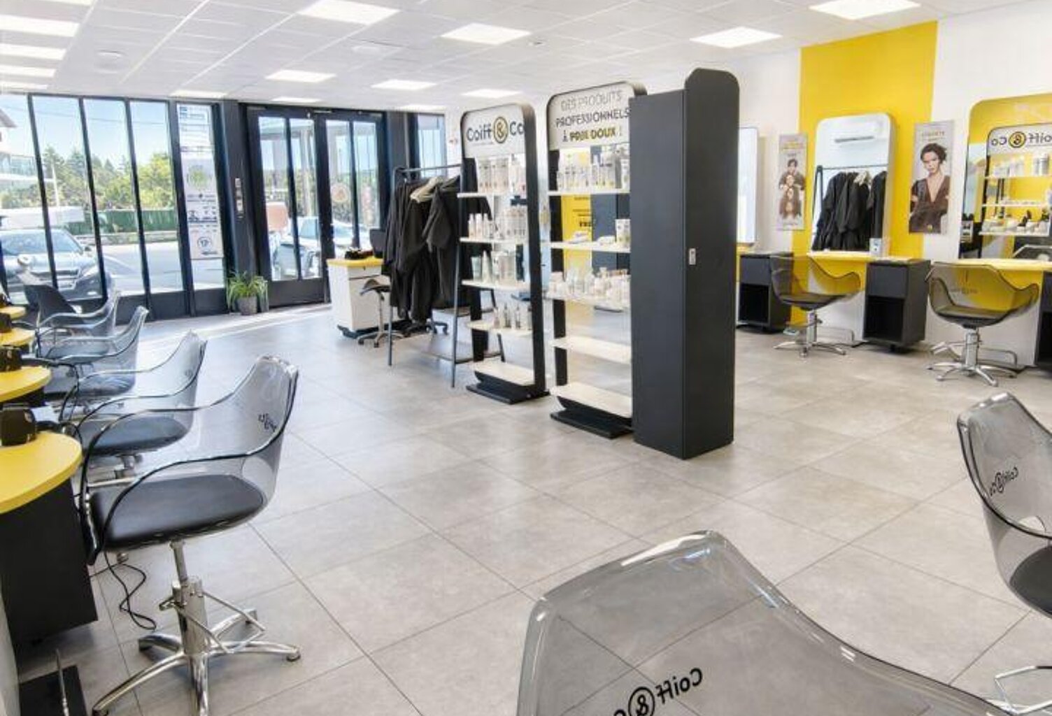 Vente Boutique/Local commercial 120 m&sup2; — photo 1