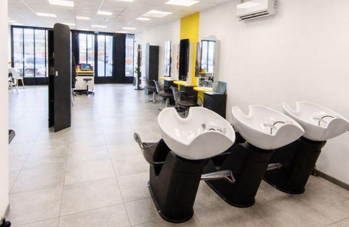 Vente Boutique/Local commercial 120 m&sup2; — photo 3