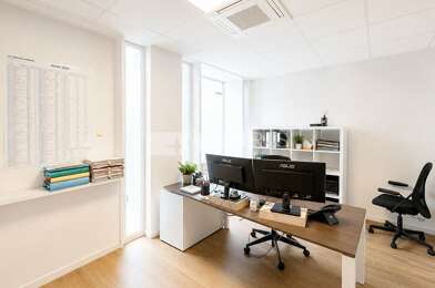 Bureau  4172 €
