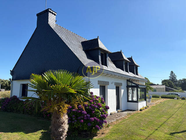 À vendre - Maison familiale à Guern (10 min de Pontivy) — photo du bien