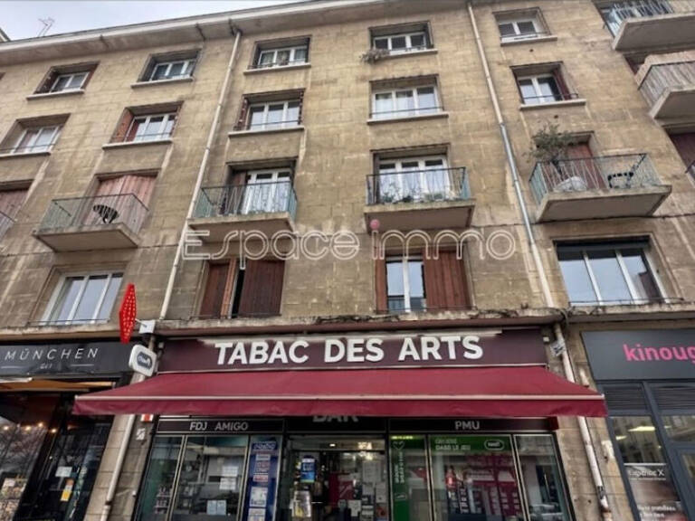 ENSEMBLE IMMOBILIER : MURS COMMERCIAUX ET APPARTEMENT T3 - 125m² - VENDU LOUE - ROUEN CENTRE — photo 1