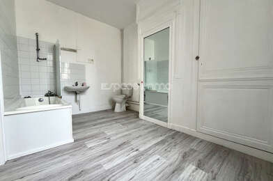 Appartement 3 pièces 900 €