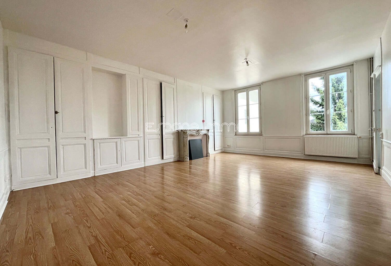 APPARTEMENT - DÉVILLE LES ROUEN - 3 PIÈCES - 2 CHAMBRES - 85,67 M² - INTÉRIEUR FRAÎCHEMENT RÉNOVÉ — photo 1
