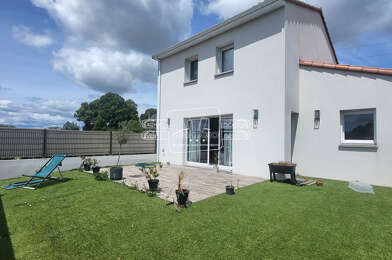 Maison 5 pièces 1113 €