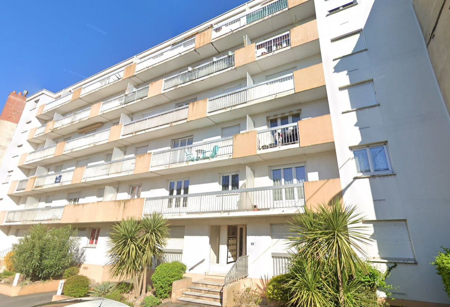 APPARTEMENT T2 CHÂTELLERAULT - PROCHE GARE/CENTRE VILLE — photo 1