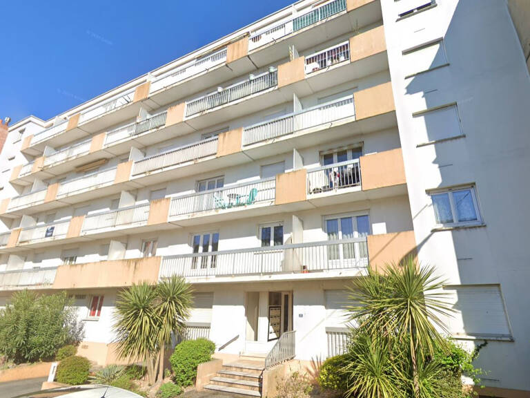 APPARTEMENT T2 CHÂTELLERAULT - PROCHE GARE/CENTRE VILLE — photo 1