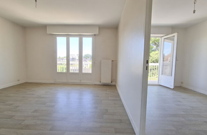 APPARTEMENT T2 CHÂTELLERAULT - PROCHE GARE/CENTRE VILLE — photo 3
