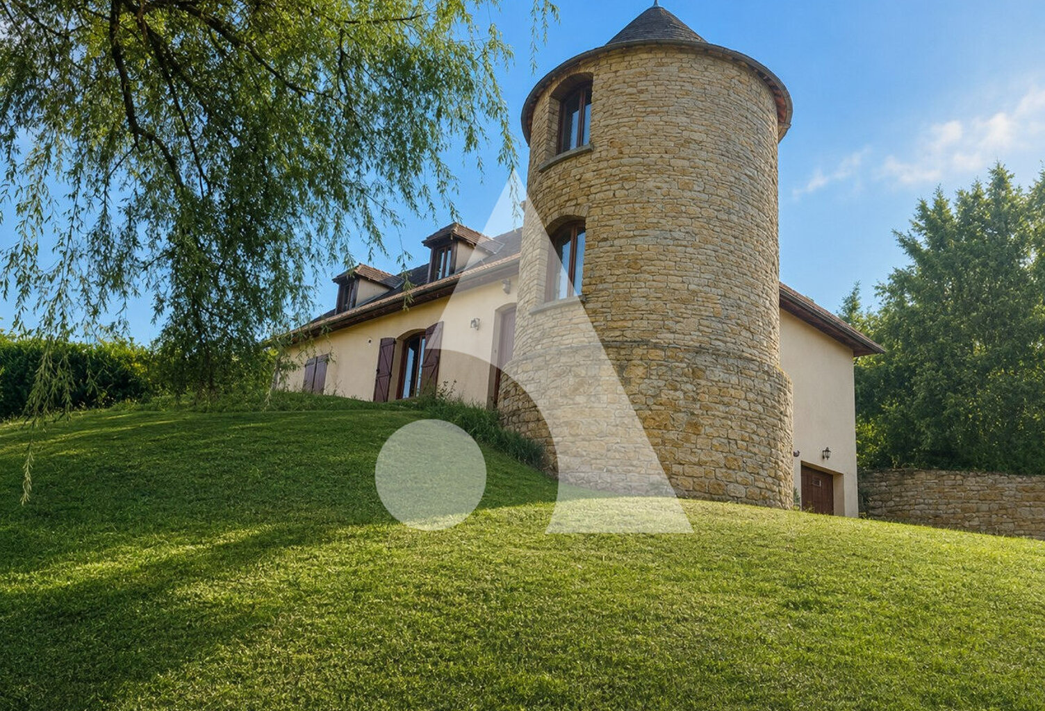 Maison Salmagne 7 pièce(s) 222 m2 — photo 1
