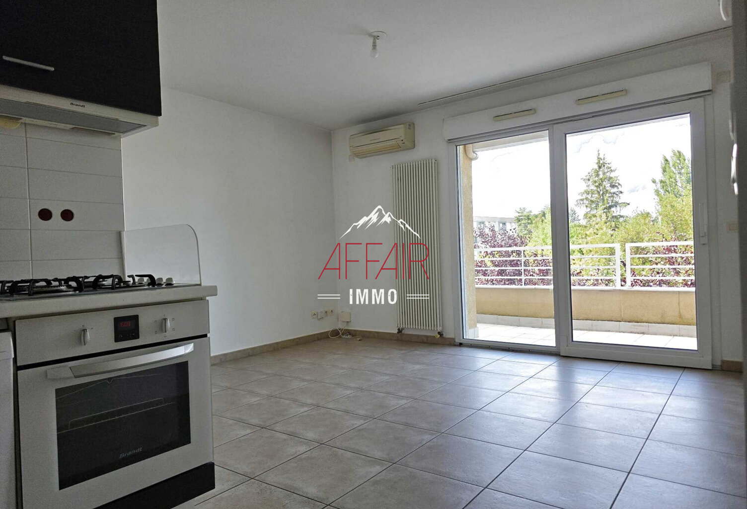 Appartement T2 avec grande terrasse - Proche douane 74240 GA — photo 1