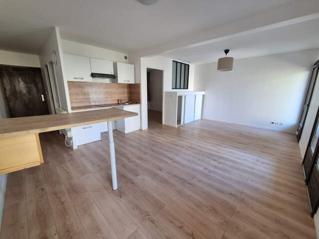 Appartement P2 en rez-de-jardin  AIGUES MORTES — photo du bien