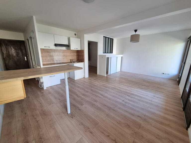Appartement P2 en rez-de-jardin  AIGUES MORTES — photo 1