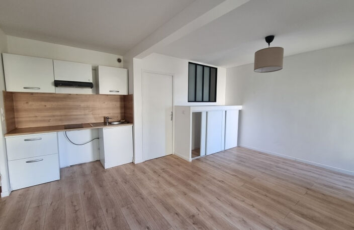 Appartement P2 en rez-de-jardin  AIGUES MORTES — photo 3