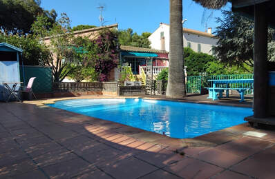 VILLA GIENS VUE DEGAGEE JUSQU'A LA MER — photo du bien