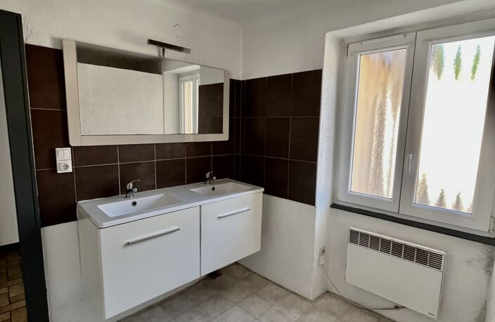 Vente Maison de village 5 pièces — photo 3