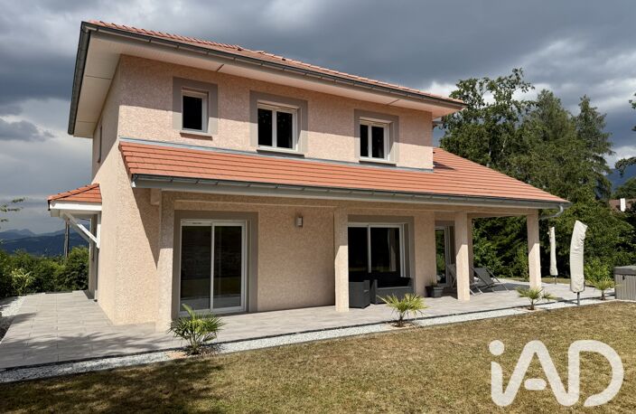 Vente Maison/villa 7 pièces — photo 2