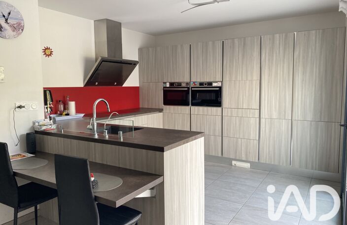 Vente Maison/villa 7 pièces — photo 2
