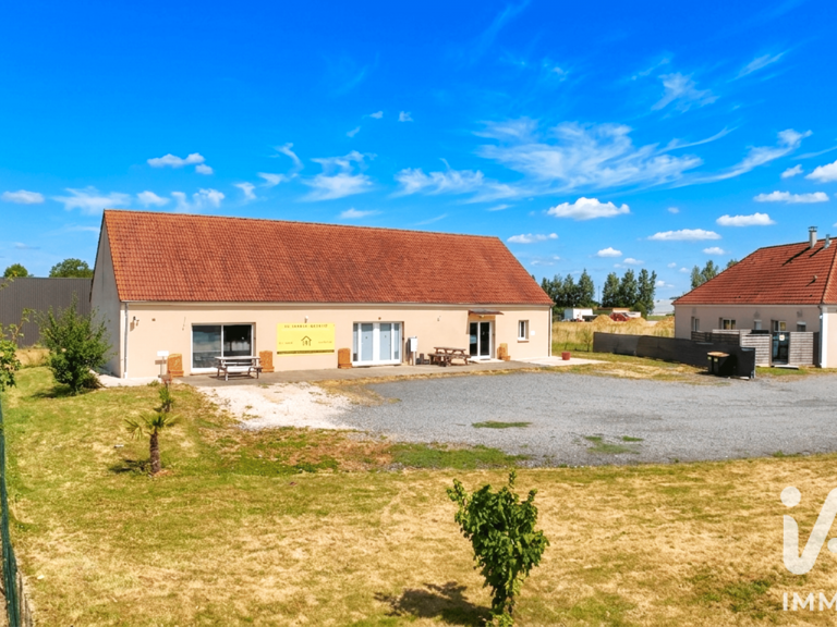 Vente Boutique/Local commercial 218 m&sup2; — photo 1