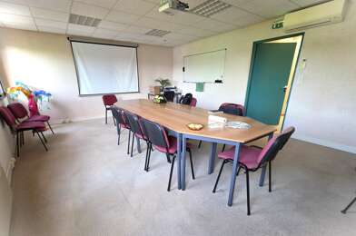 Bureau 5 pièces 138000 €