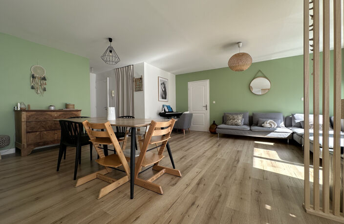 Grand T5 de 104,97 m2 très lumineux à Grenoble secteur calme — photo 2