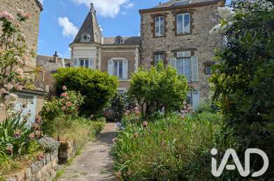 Maison 8 pièces 824000 €