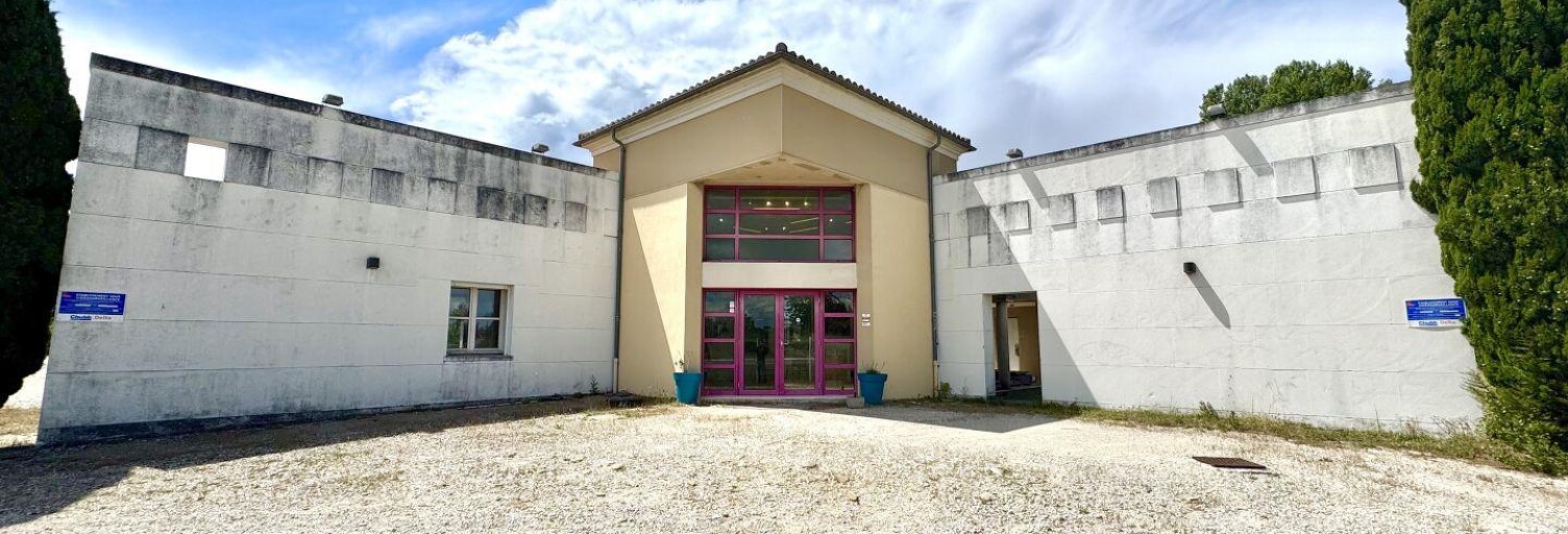 Commerce  131 m² à louer à Lapalud (84840)