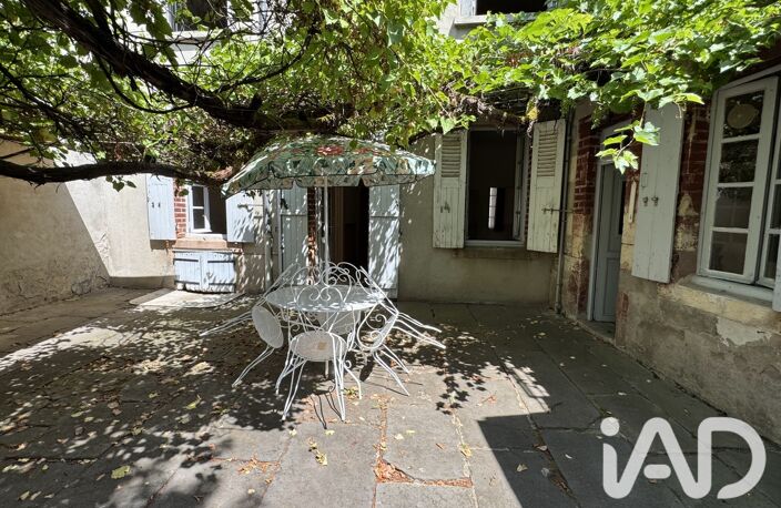 Vente Maison/villa 9 pièces — photo 2