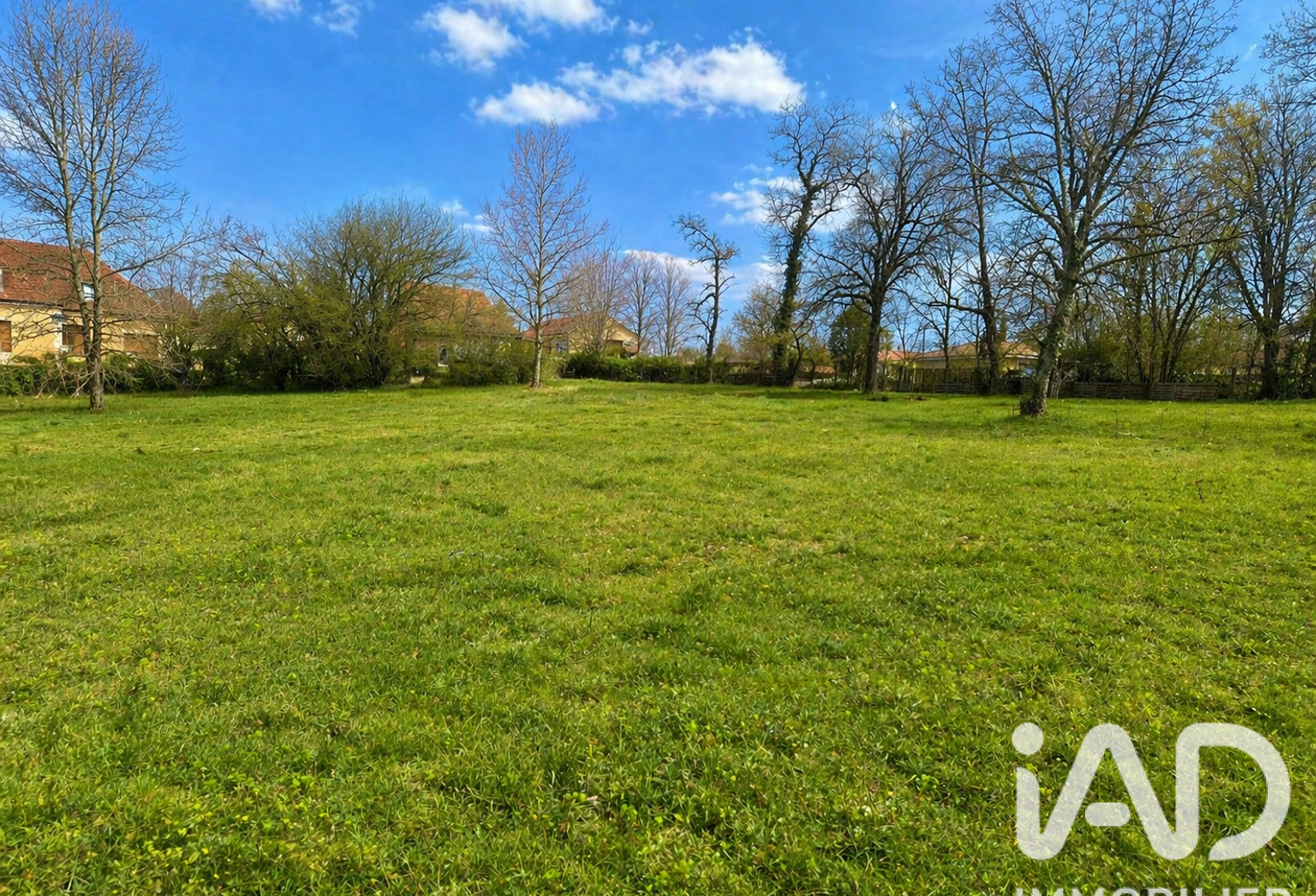 Vente Terrain 7 689 m&sup2; — photo 1