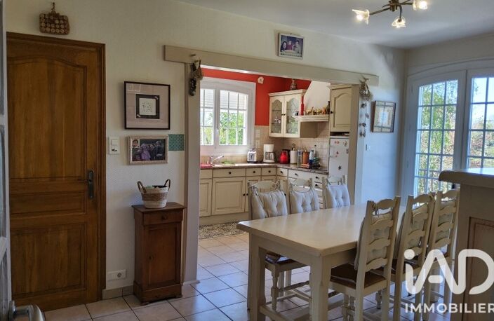 Vente Maison/villa 7 pièces — photo 2