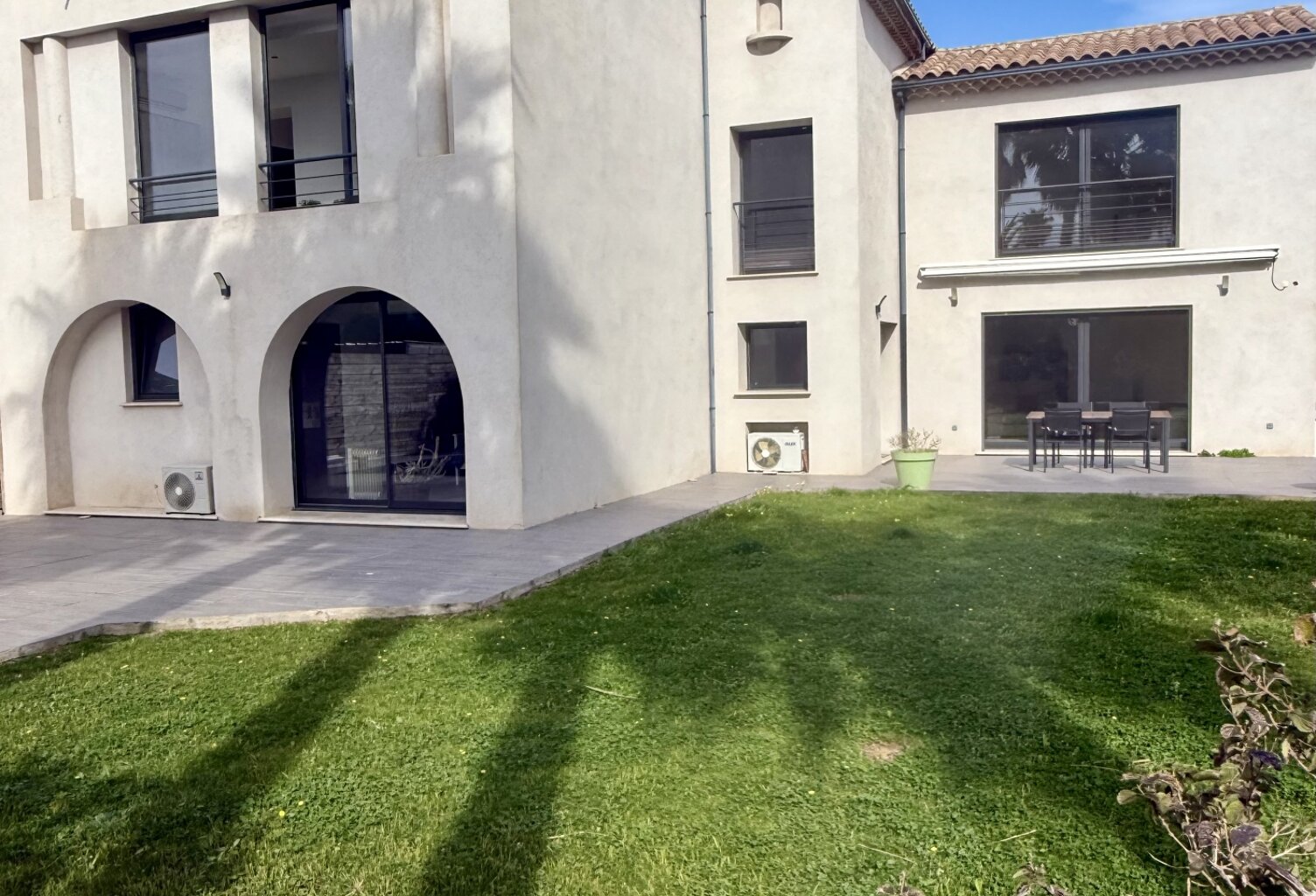 Vente Maison/villa 9 pièces — photo 1
