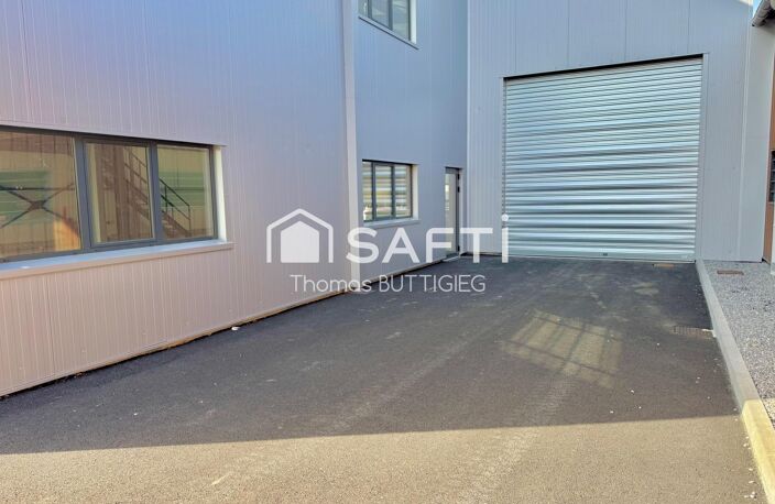 Local 800m2 Aigrefeuille-sur-Maine — photo 4