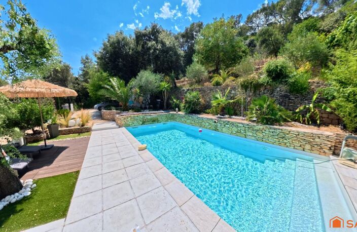 Villa plain-pied 150 m² piscine, parc 5 000 m² + 2 studios indépendants — photo 3